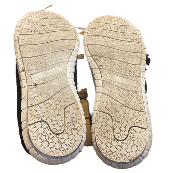 Steve Madden Stretch Knit Sneakers - Picture 5 of 7